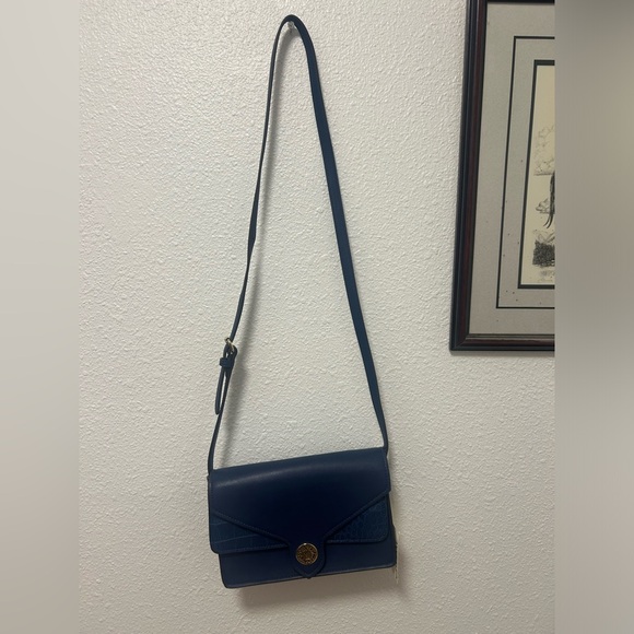 Elegant Navy Blue crossbody Anne Klein NWT - Picture 2 of 6